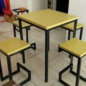 Meja_Makan_Unik_Resto