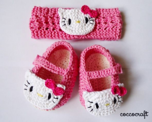 Sepatu_Bayi_Rajutan_Hello_Kitty