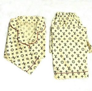 piyama_wanita_motif_lv