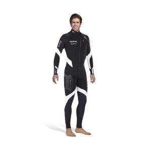 foto-rekomendasi-wetsuit-terbaik-untuk-menyelam-di-laut-Indonesia-9