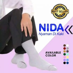 foto-kaos-kaki-terbaik-untuk-muslimah-9