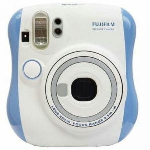 foto-rekomedasi-kamera-polaroid-untuk-anak-muda-02