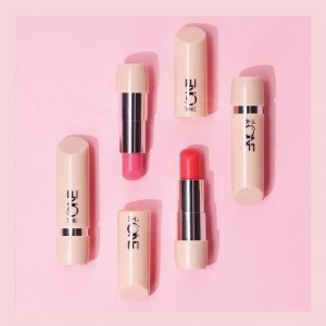foto-lip-balm-terbaik-yang-bisa-mencerahkan-bibir-6